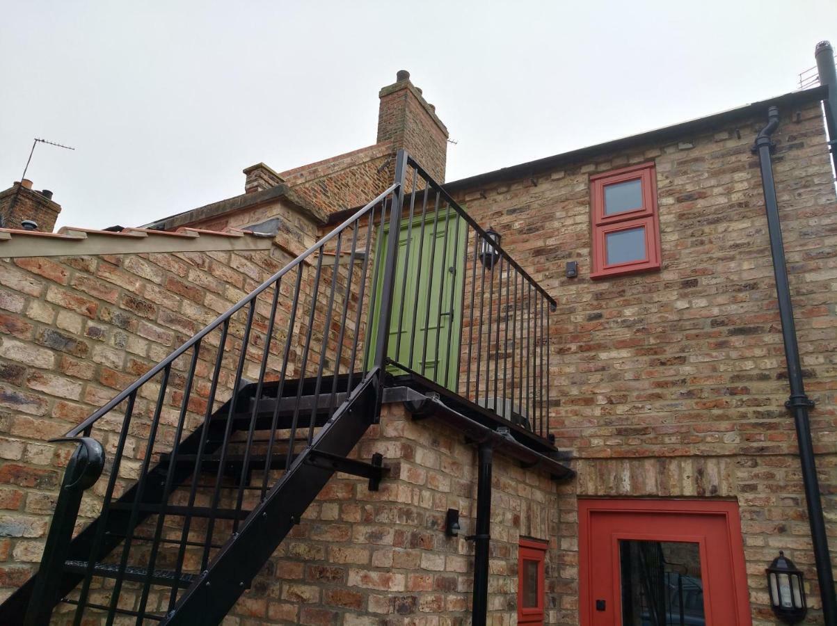 C Farmhouse Accommodation Alne Exterior foto