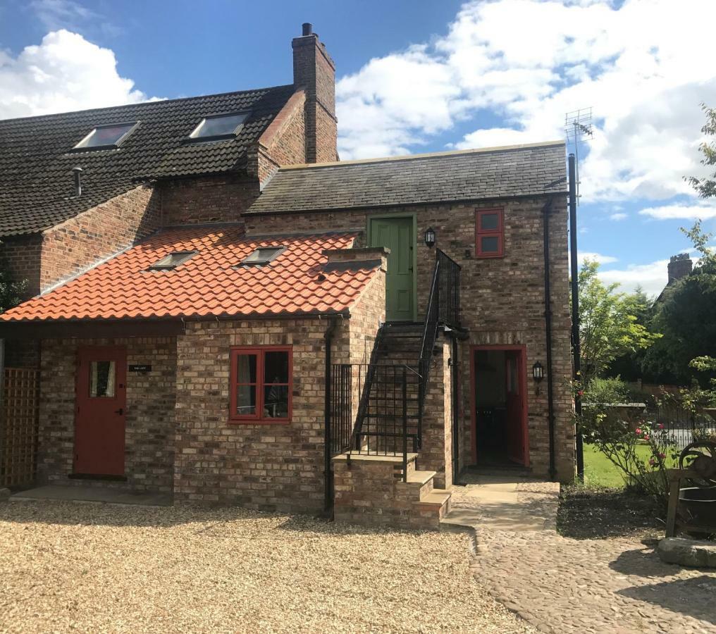 C Farmhouse Accommodation Alne Exterior foto